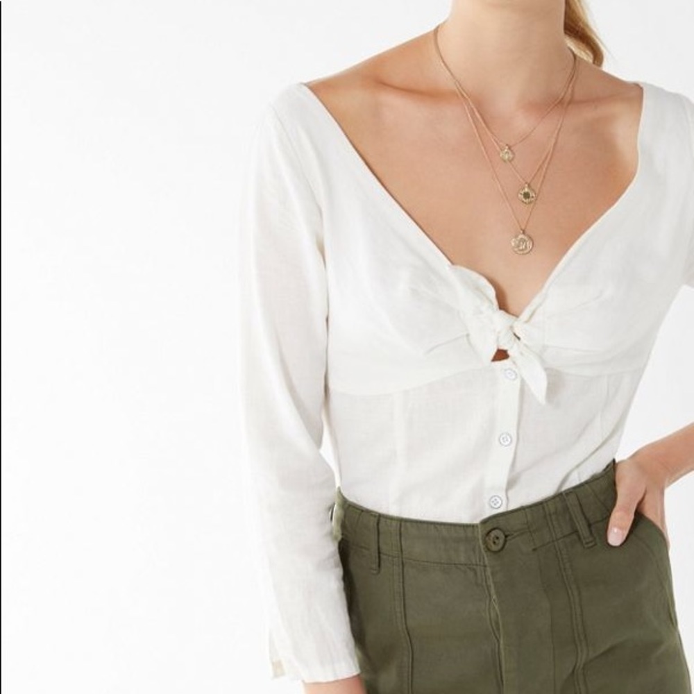 βSOLD β Urban Outfitters Madix Front Tie Top - Picture 1 of 6